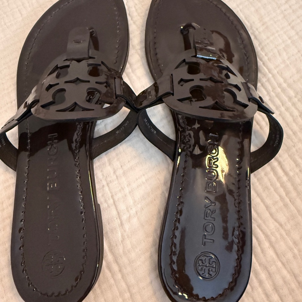 Tory Burch Dark Brown Patent Leather Thong Sandals
